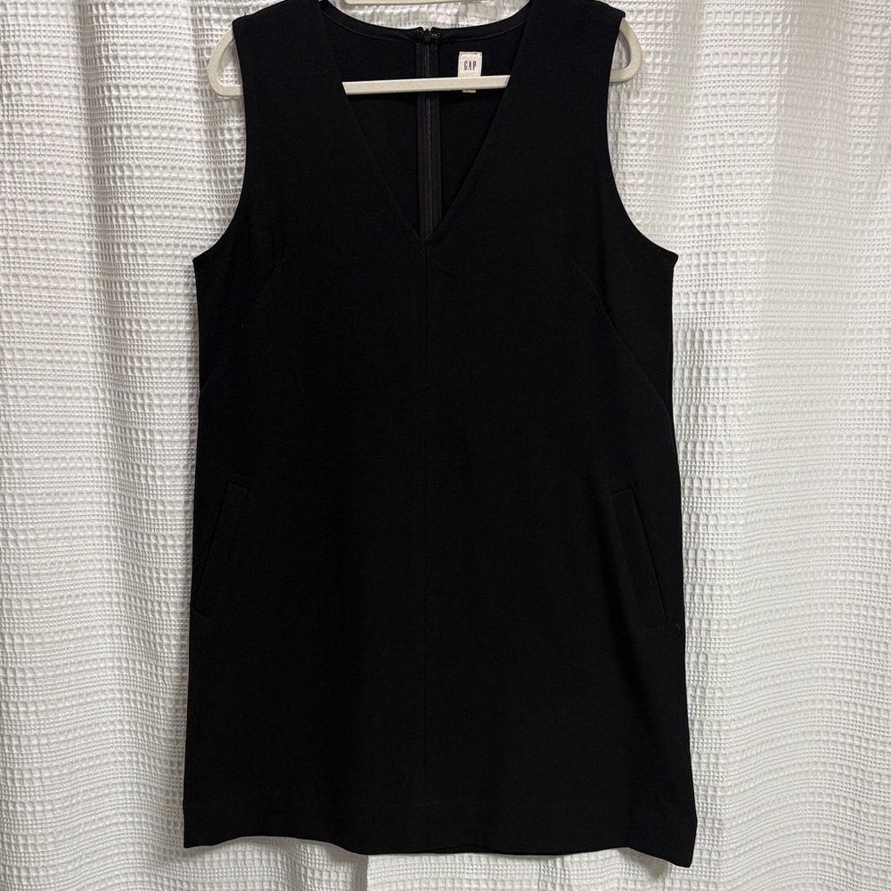 GAP Black V-Neck Jumper Sleeveless Dress classic work wear preppy academic SZ L - Picture 1 of 7